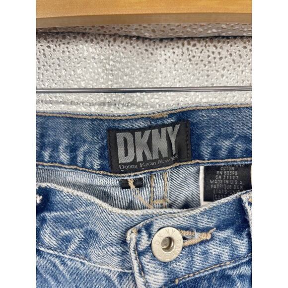 Vintage DKNY Jeans Medium Wash Taper Leg Womens Size 31 X 31 90’s - Picture 3 of 12